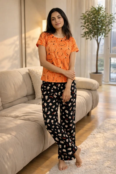 Pretty Halloween Soft Cotton Pyjama Set For Women