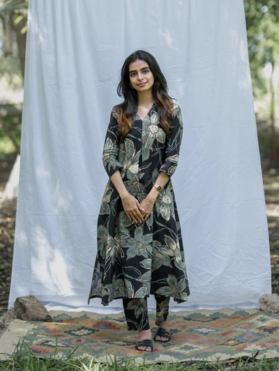 Black Flora Kurta Set