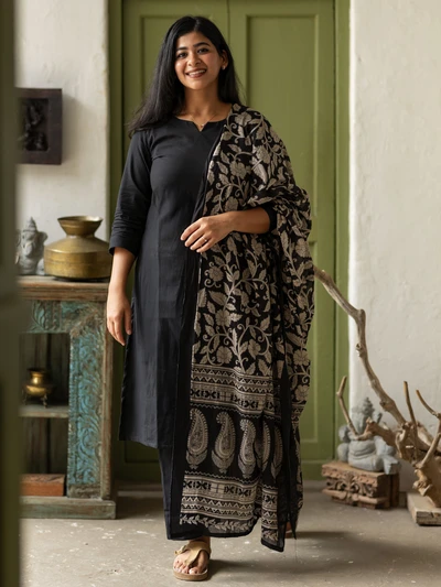 Black Solid Suit Set with Black Printed Dupatta