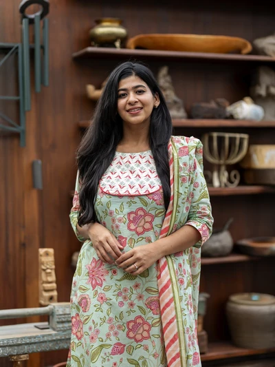 Blue Garden Bloom Butta Suit Set