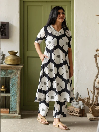 Black with White Floral Kurta Set