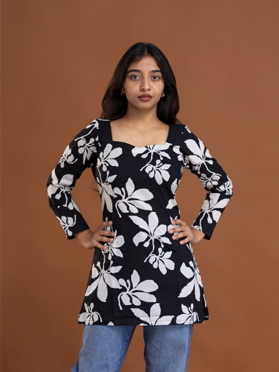 Monochromatic White Blossom Short Top