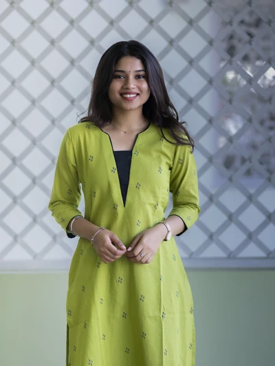 Vibrant Green Handloom Kurta