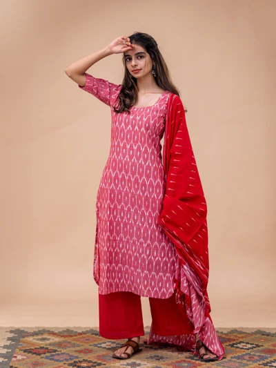 Gulabi Ikkat Kurta Set