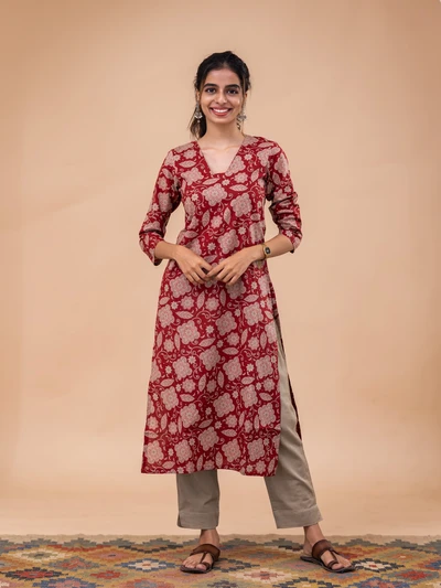 Red Ethnic Motif Cotton Kurta